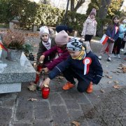 W hołdzie poległym bohaterom