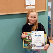 Zuzia Kuc i Maja Pikus z klasy 3b – zwyciężczyniami konkursu „Zawody rzemieślnicze”