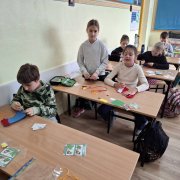 Mikołajkowe zajęcia kreatywne w 2a