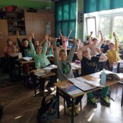 Dzień czwarty - Dzień Tandetnej Biżuterii