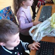 Wizyta przedszkolaków w naszej szkole – „Jesień w przyrodzie”